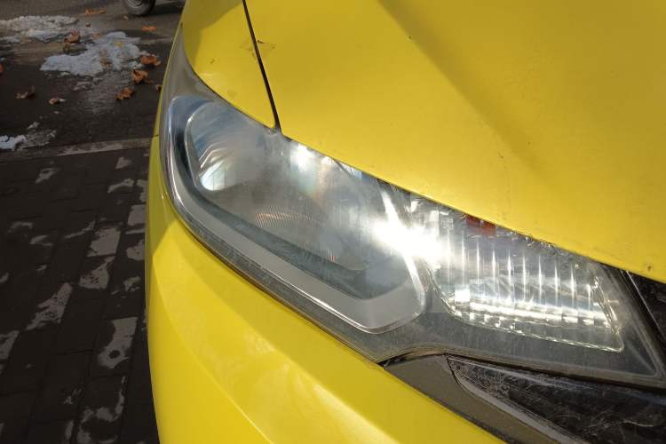 Used Honda Fit 2014 1.5L LX CVT Comfort Model Right Front Headlight