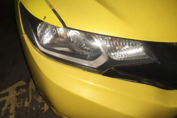 Used Honda Fit 2014 1.5L LX CVT Comfort Model Right Front Headlight