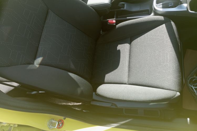 Used Honda Fit 2014 1.5L SE CVT Fashion Model Right Front Seat