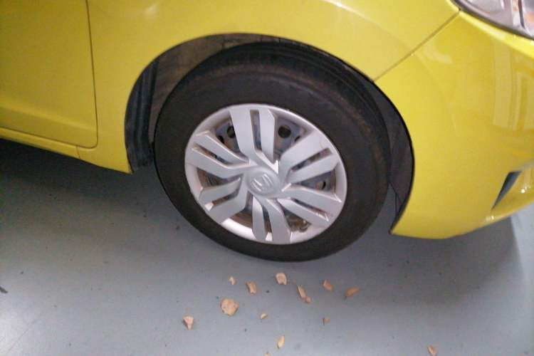 Used Honda Fit 2014 1.5L LX CVT Comfort Model Right Front Wheel Hub