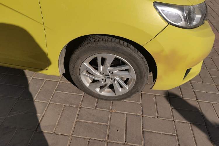 Used Honda Fit 2014 1.5L EXLI CVT Leading Model Right Front Wheel Hub