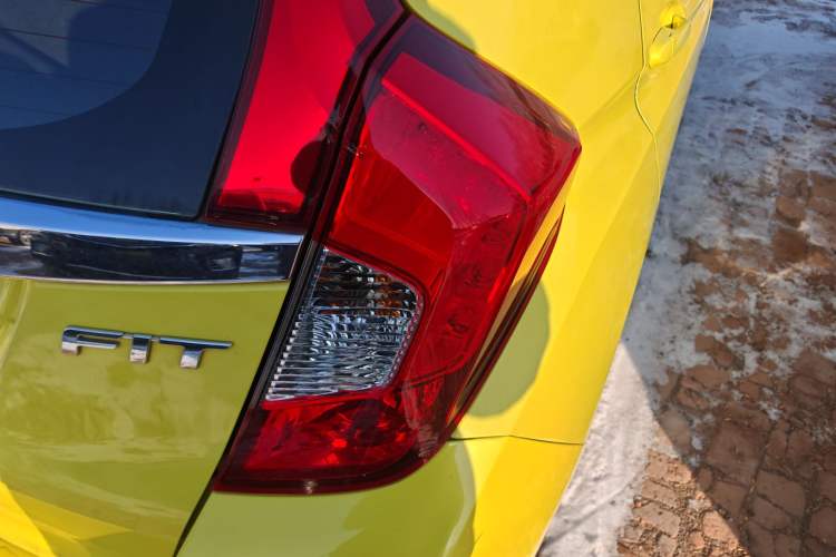 Used Honda Fit 2014 1.5L EX CVT Elite Model Right Rear Taillight