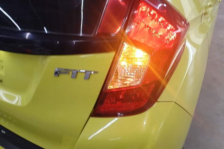 Used Honda Fit 2014 1.5L LX CVT Comfort Model Right Rear Taillight