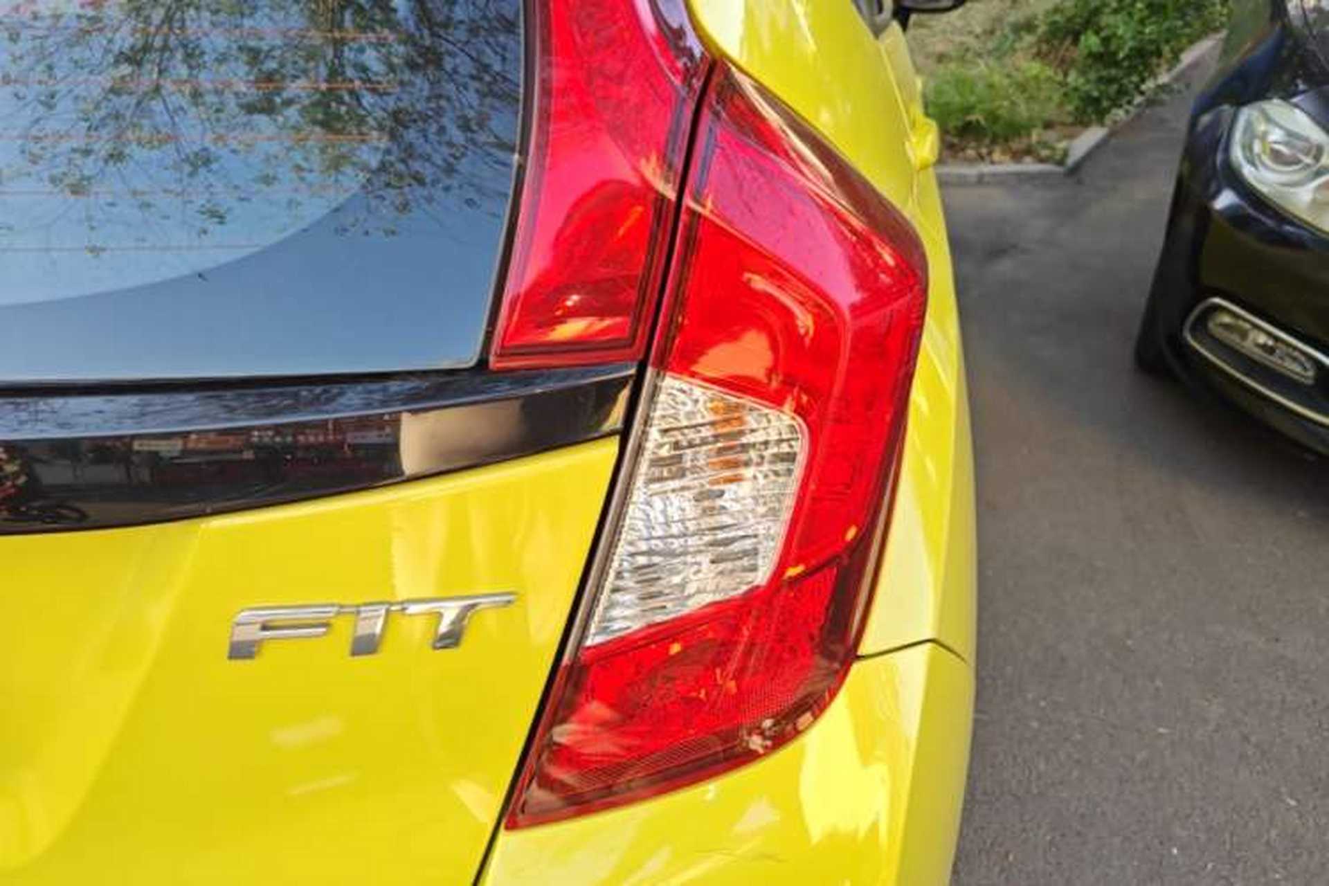 Used Honda Fit 2014 1.5L LX CVT Comfort Model Right Rear Taillight