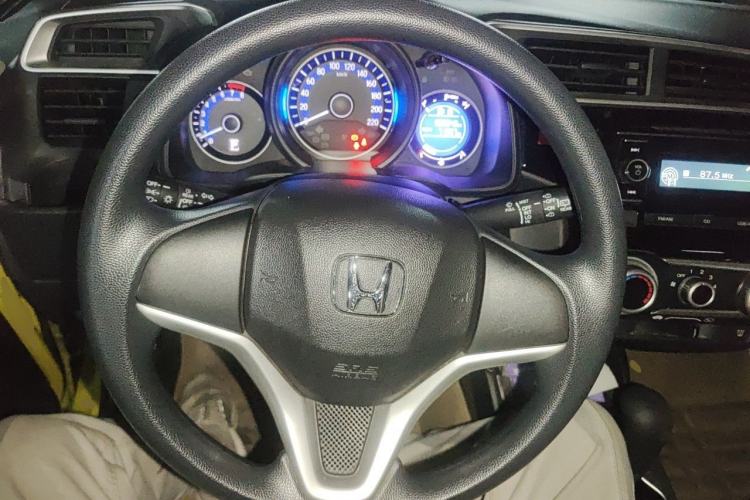 Used Honda Fit 2014 1.5L SE CVT Fashion Model Steering Wheel