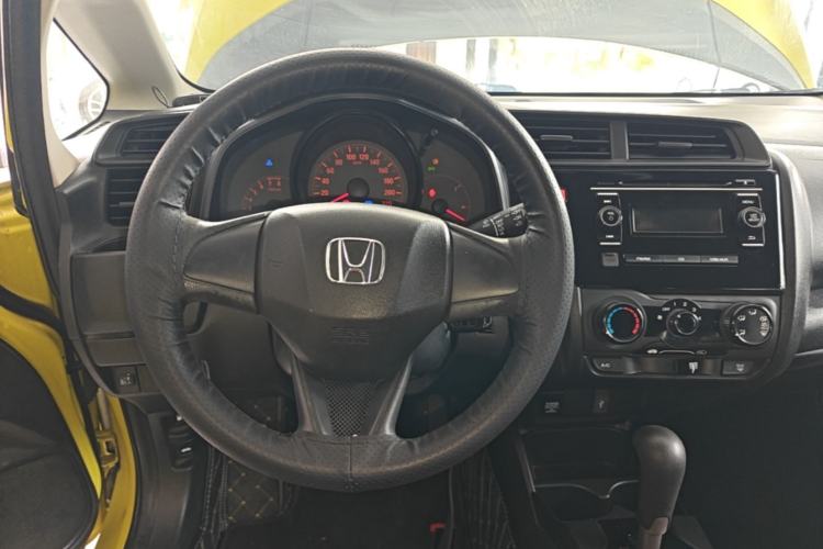 Used Honda Fit 2014 1.5L LX CVT Comfort Model Steering Wheel