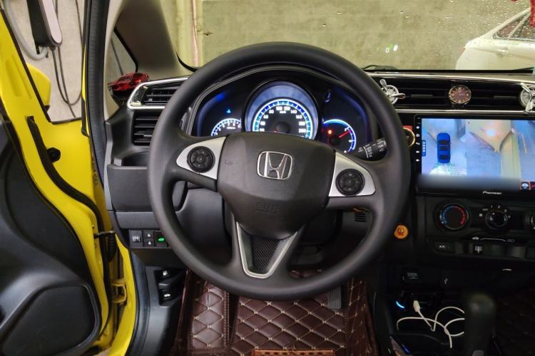 Used Honda Fit 2014 1.5L LX CVT Comfort Model Steering Wheel