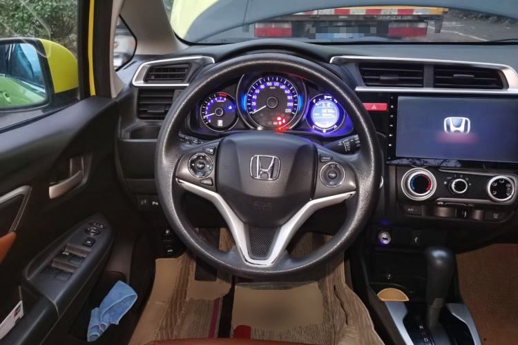 Used Honda Fit 2014 1.5L EX CVT Elite Model Steering Wheel