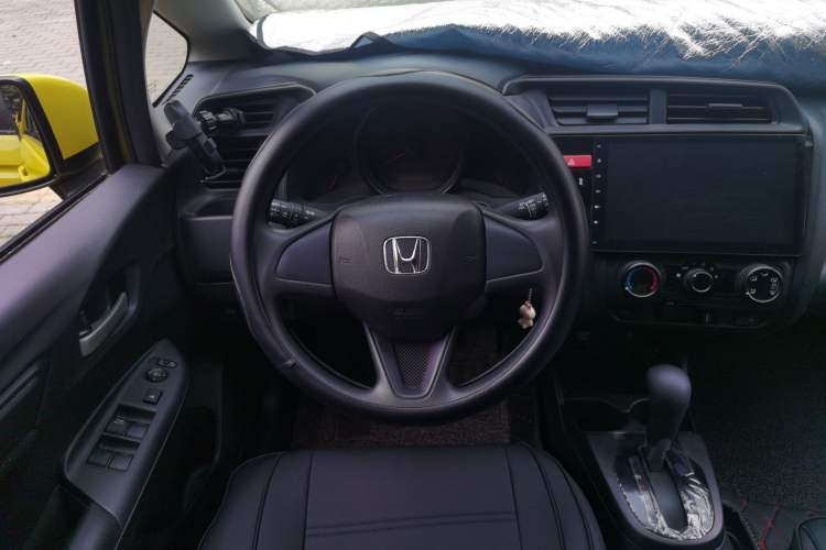 Used Honda Fit 2014 1.5L LX CVT Comfort Model Steering Wheel