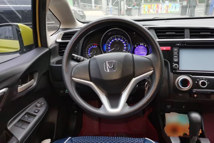 Used Honda Fit 2014 1.5L SE CVT Fashion Model Steering Wheel