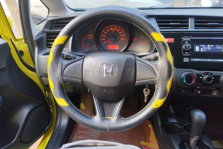 Used Honda Fit 2014 1.5L LX CVT Comfort Model Steering Wheel