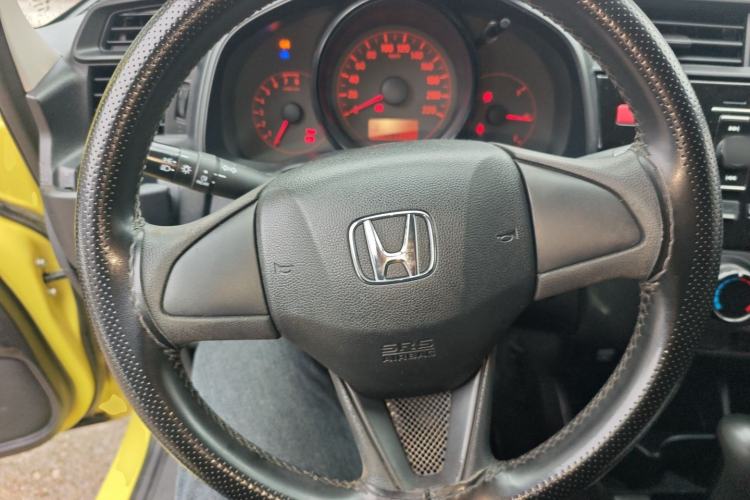 Used Honda Fit 2014 1.5L LX CVT Comfort Model Steering Wheel