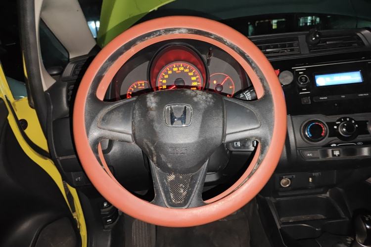 Used Honda Fit 2014 1.5L LX Manual Comfort Model Steering Wheel