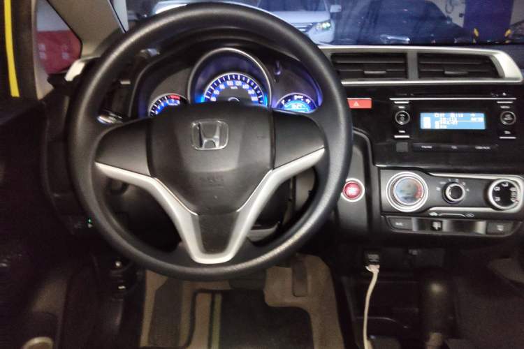 Used Honda Fit 2014 1.5L EX CVT Elite Model Steering Wheel