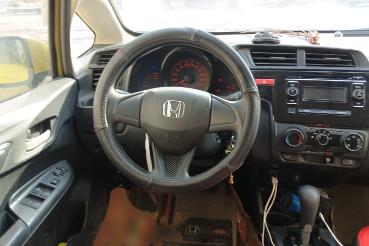 Used Honda Fit 2014 1.5L LX CVT Comfort Model Steering Wheel