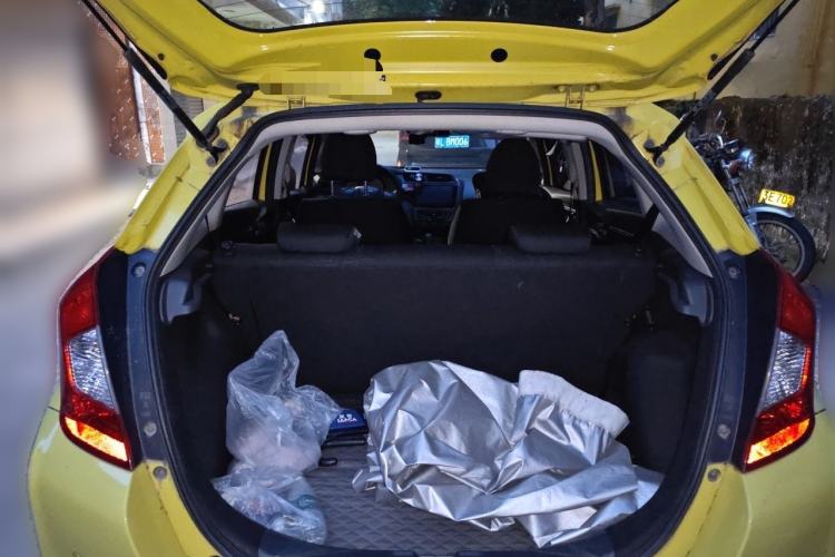 Used Honda Fit 2014 1.5L SE CVT Fashion Model Trunk