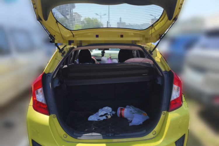 Used Honda Fit 2014 1.5L EX CVT Elite Model Trunk