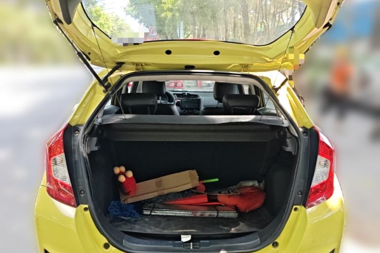 Used Honda Fit 2014 1.5L LX CVT Comfort Model Trunk