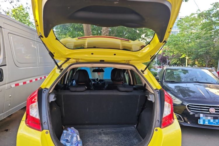 Used Honda Fit 2014 1.5L LX CVT Comfort Model Trunk