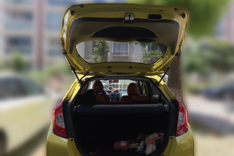 Used Honda Fit 2014 1.5L LX CVT Comfort Model Trunk