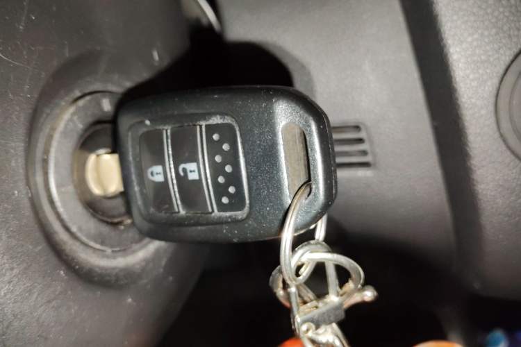 Used Honda Fit 2014 1.5L SE CVT Fashion Model Vehicle Key