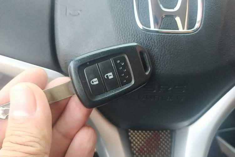 Used Honda Fit 2014 1.5L SE CVT Fashion Model Vehicle Key