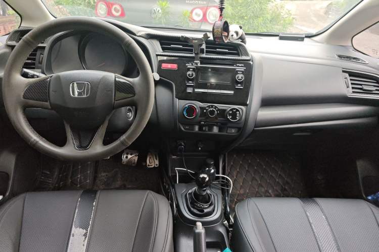 Used Honda Fit 2016 1.5L LX Manual Comfort Model Center Console