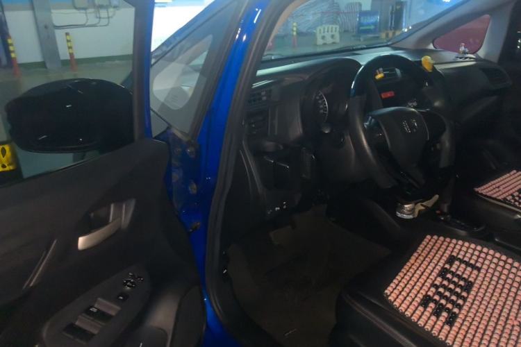 Used Honda Fit 2016 1.5L LXS CVT Comfort Sunroof Version Driver Seat