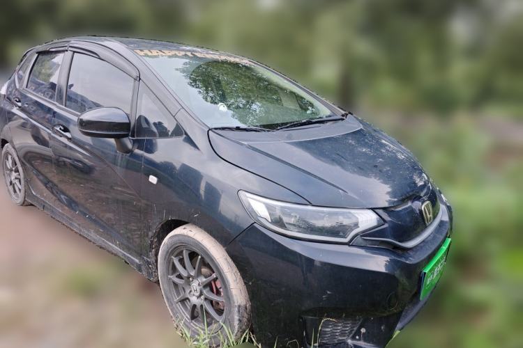 Used Honda Fit 2016 1.5L LX Manual Comfort Model Front Right 45 Deg