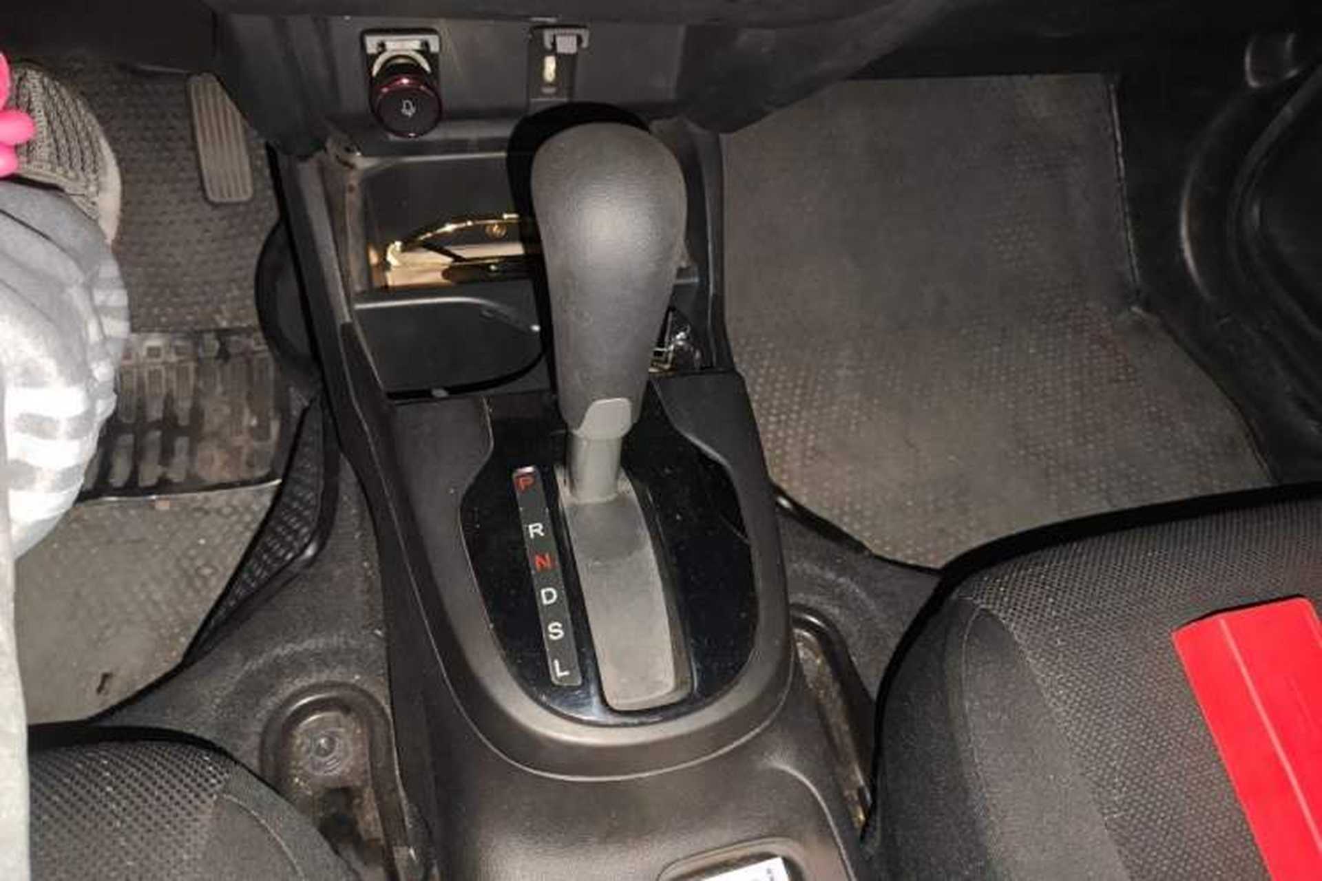 Used Honda Fit 2016 1.5L LX CVT Comfort Model Gear Lever