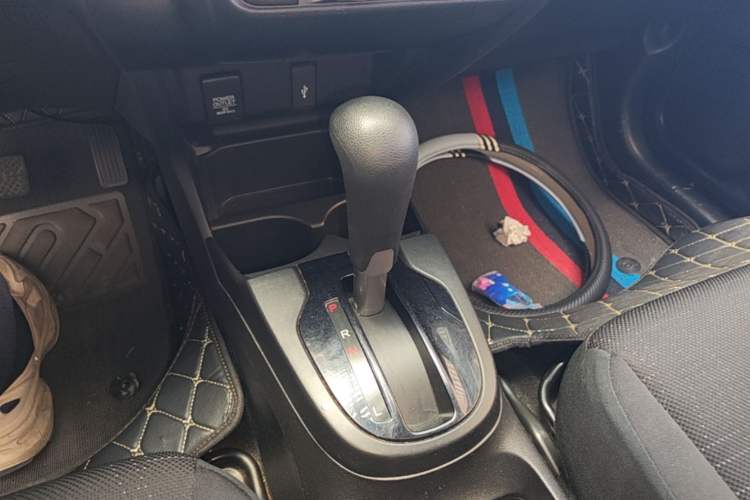 Used Honda Fit 2016 1.5L LXS CVT Comfort Sunroof Version Gear Lever