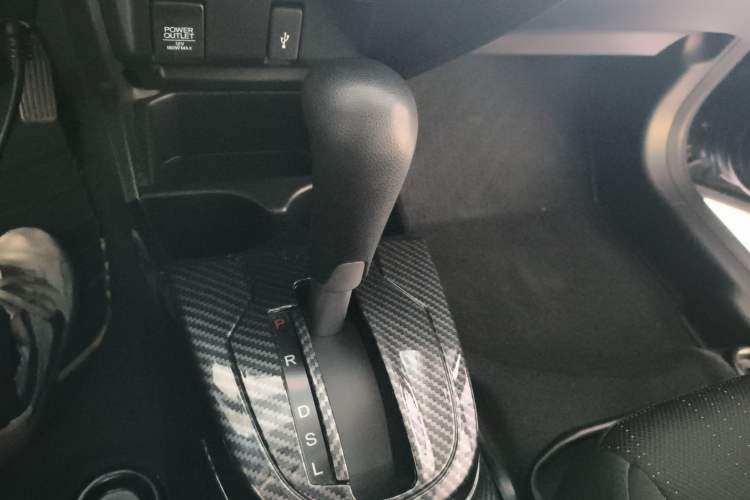 Used Honda Fit 2016 1.5L LXS CVT Comfort Sunroof Version Gear Lever