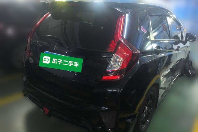Used Honda Fit 2016 1.5L LXS CVT Comfort Sunroof Version Rear Right 45 Deg