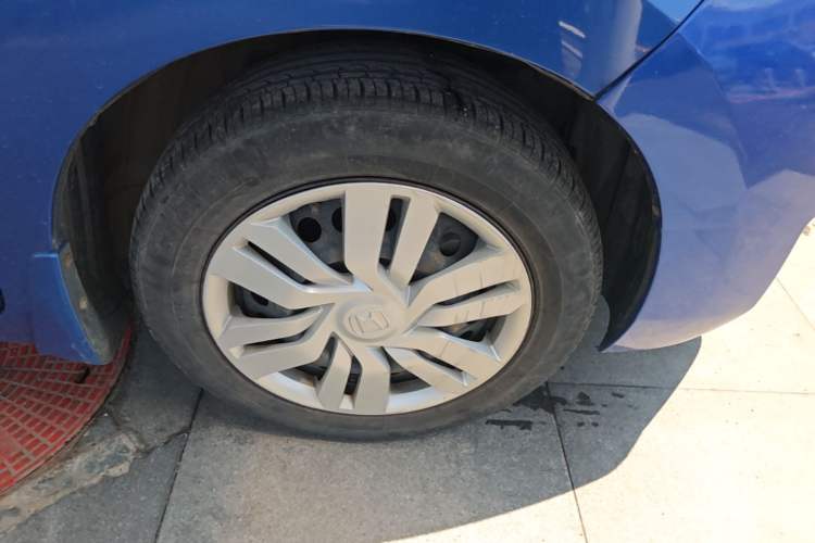 Used Honda Fit 2016 1.5L LXS CVT Comfort Sunroof Version Right Front Wheel Hub