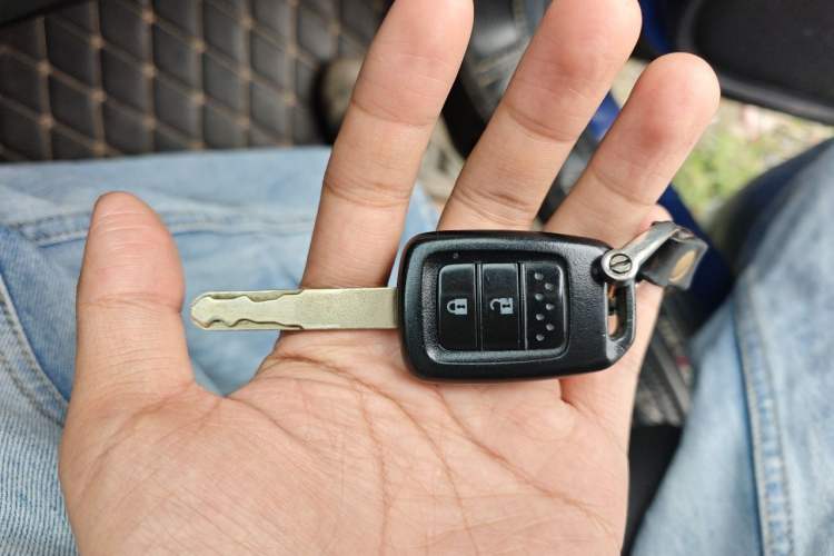 Used Honda Fit 2016 1.5L LX Manual Comfort Model Vehicle Key