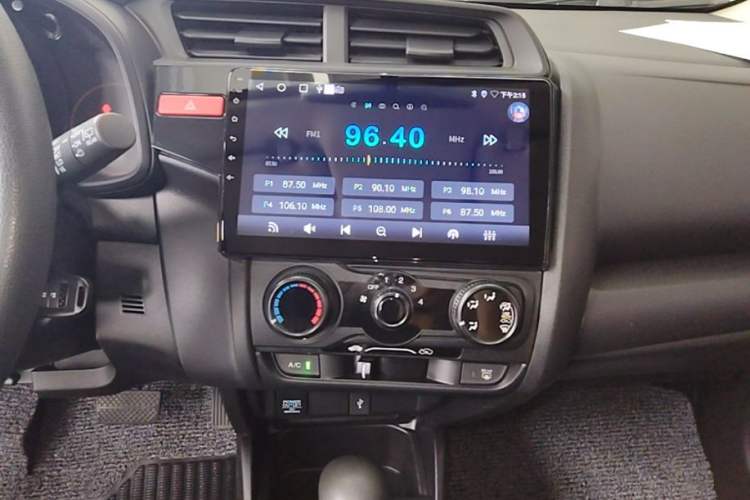 Used Honda Fit 2016 1.5L LX CVT Comfort Model Audio And AC Panel