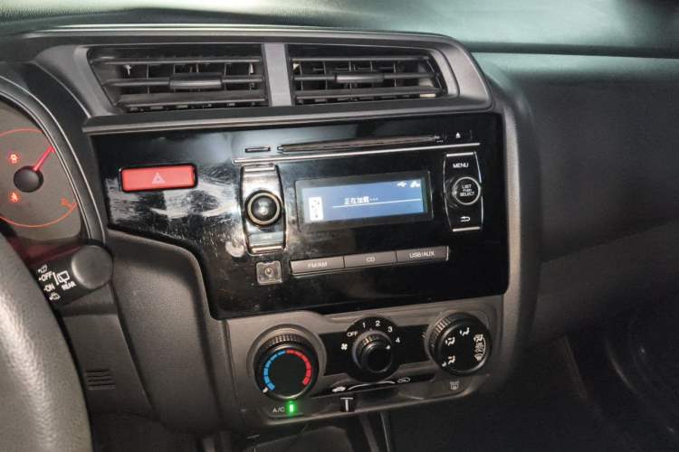 Used Honda Fit 2016 1.5L LX CVT Comfort Model Audio And AC Panel