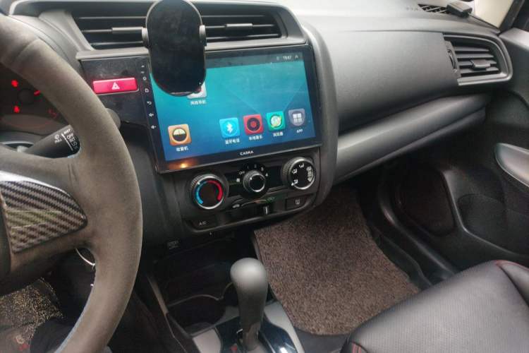 Used Honda Fit 2016 1.5L LX CVT Comfort Model Audio And AC Panel