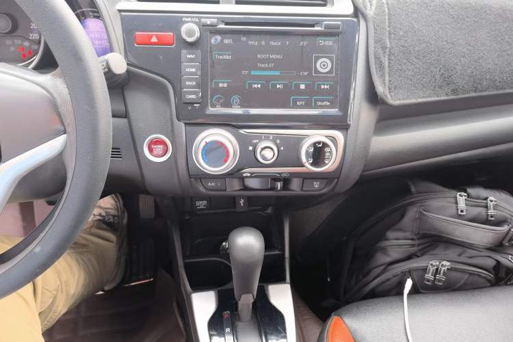 Used Honda Fit 2016 1.5L EX CVT Elite Edition Audio And AC Panel