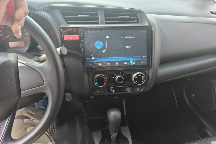 Used Honda Fit 2016 1.5L LX CVT Comfort Model Audio And AC Panel