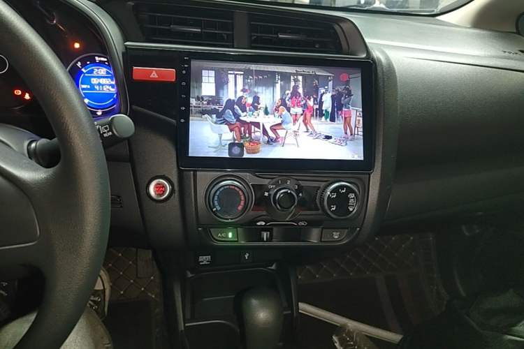 Used Honda Fit 2016 1.5L LXS CVT Comfort Sunroof Version Audio And AC Panel