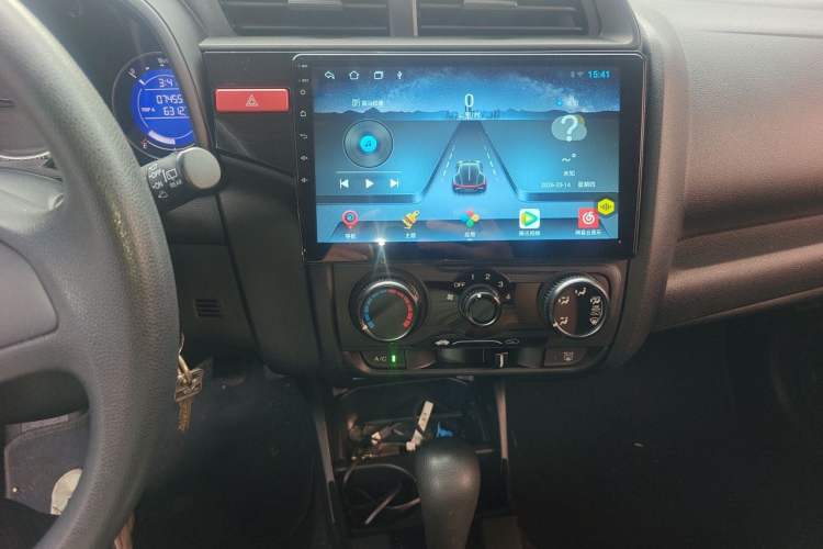 Used Honda Fit 2016 1.5L LXS CVT Comfort Sunroof Version Audio And AC Panel