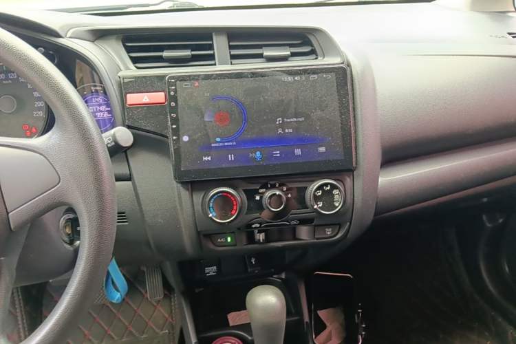 Used Honda Fit 2016 1.5L LXS CVT Comfort Sunroof Version Audio And AC Panel