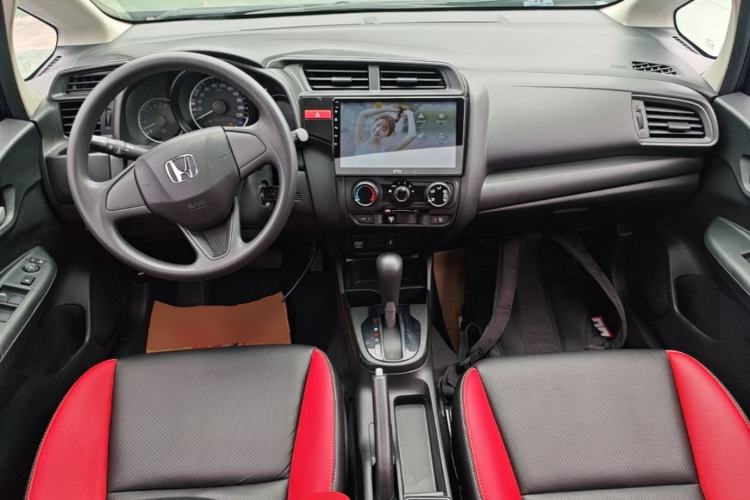 Used Honda Fit 2016 1.5L LXS CVT Comfort Sunroof Version Center Console