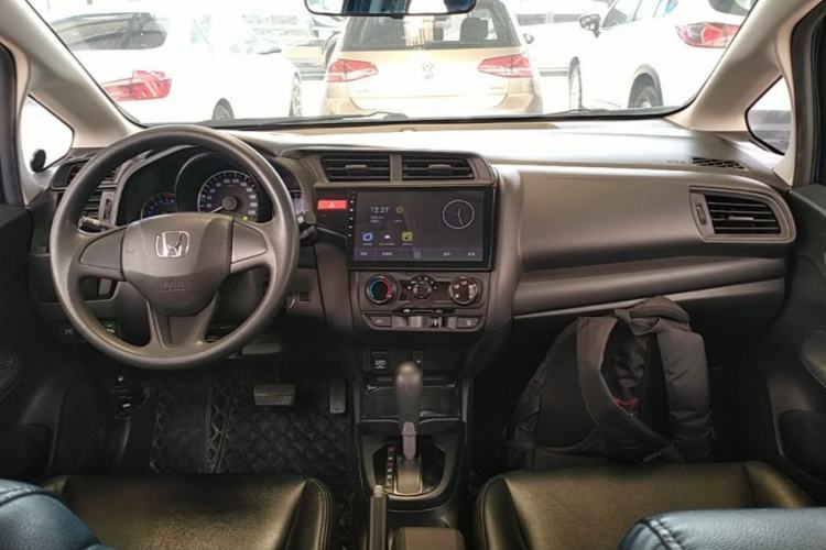 Used Honda Fit 2016 1.5L LXS CVT Comfort Sunroof Version Center Console