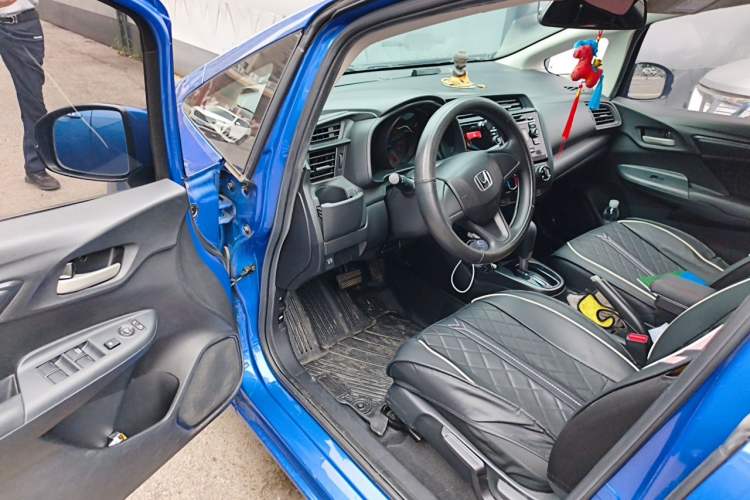 Used Honda Fit 2016 1.5L LX CVT Comfort Model Driver Seat