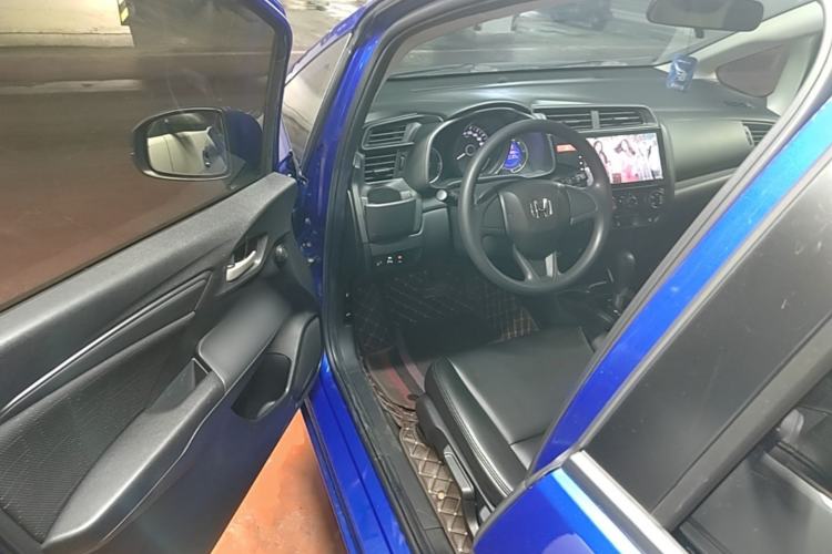 Used Honda Fit 2016 1.5L LXS CVT Comfort Sunroof Version Driver Seat