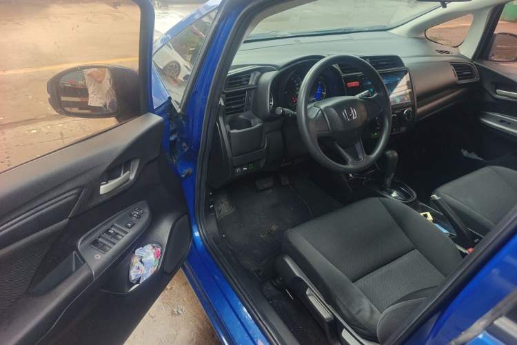 Used Honda Fit 2016 1.5L LXS CVT Comfort Sunroof Version Driver Seat