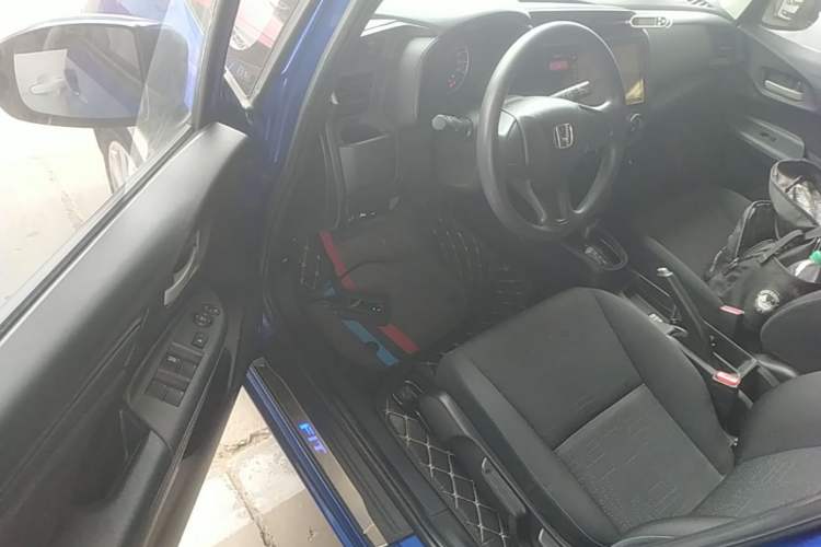 Used Honda Fit 2016 1.5L LXS CVT Comfort Sunroof Version Driver Seat