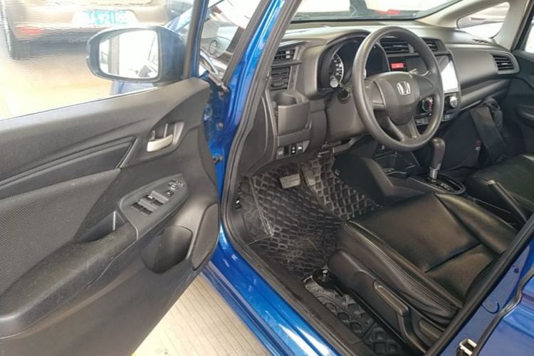Used Honda Fit 2016 1.5L LXS CVT Comfort Sunroof Version Driver Seat